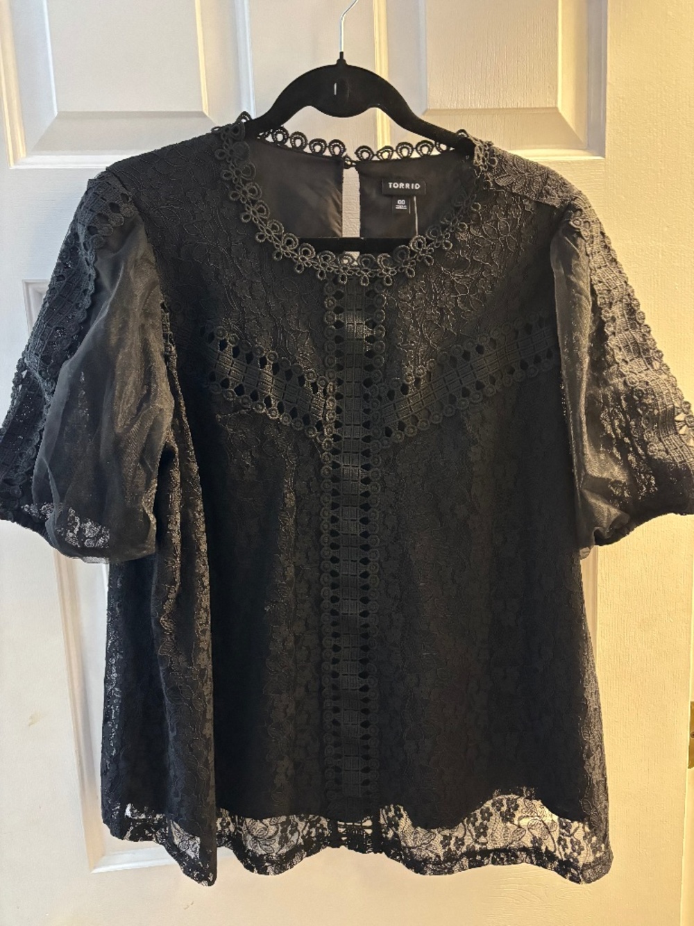 Torrid black lace top 00x or 10